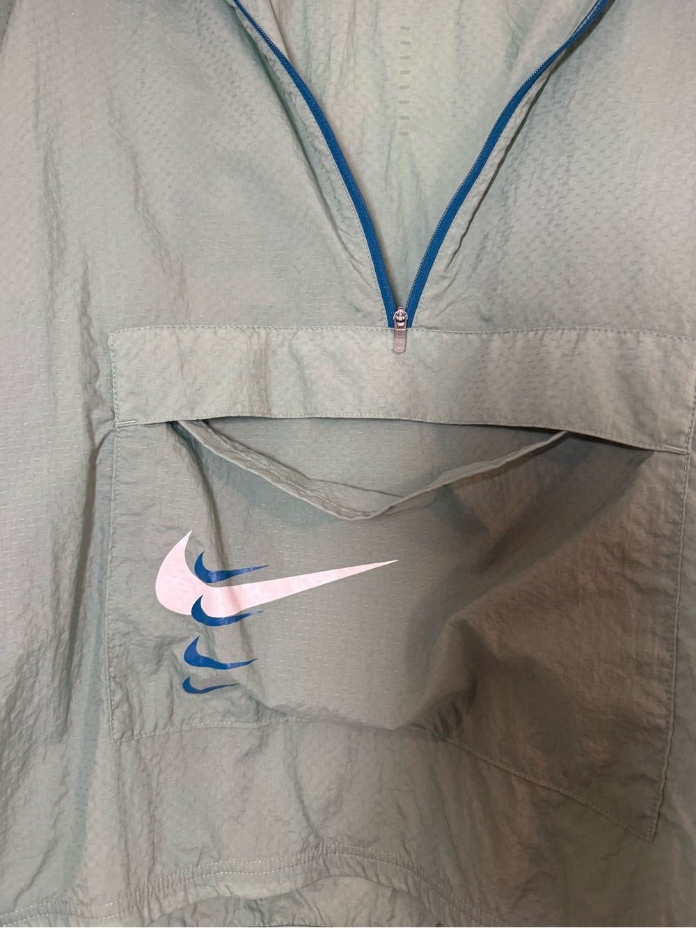 Nike Women's Swoosh Pullover Graphic Running Jacket Women's XL - Picture 4 of 6